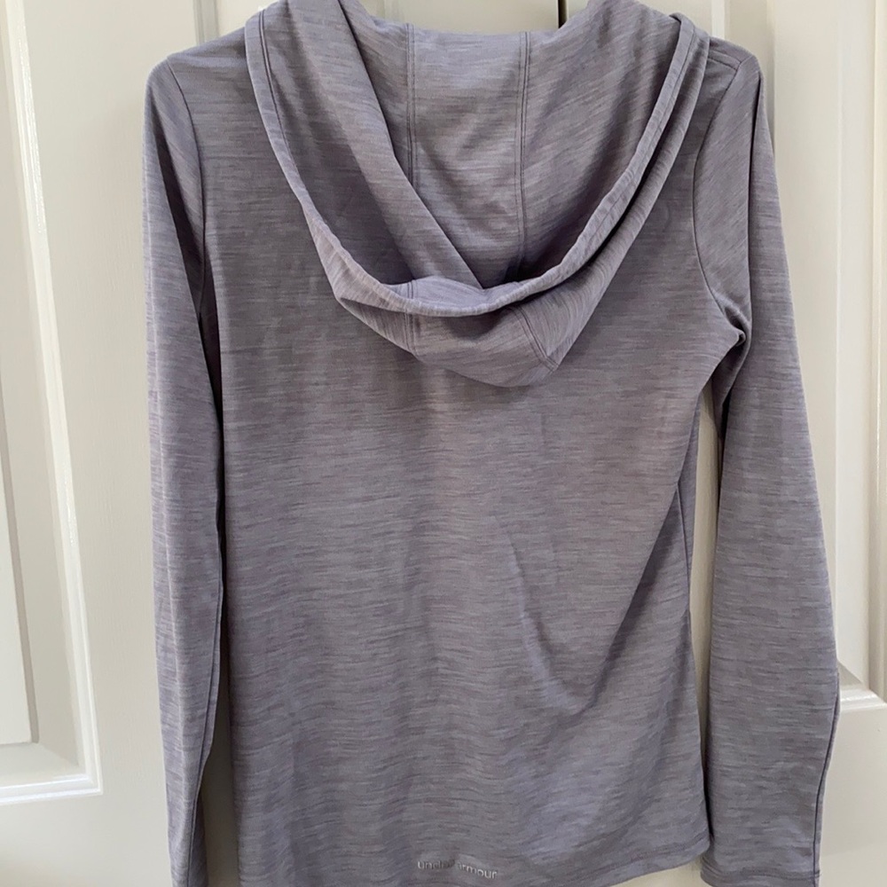 Under armour pull over - Picture 2 of 3